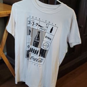 White coca-cola graphic tee